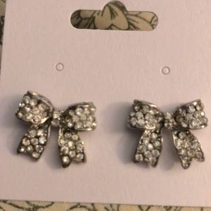 Silver bow earrings!!